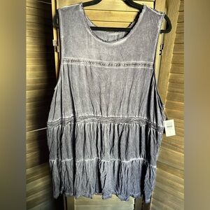 Torrid gray distressed tiered tank top